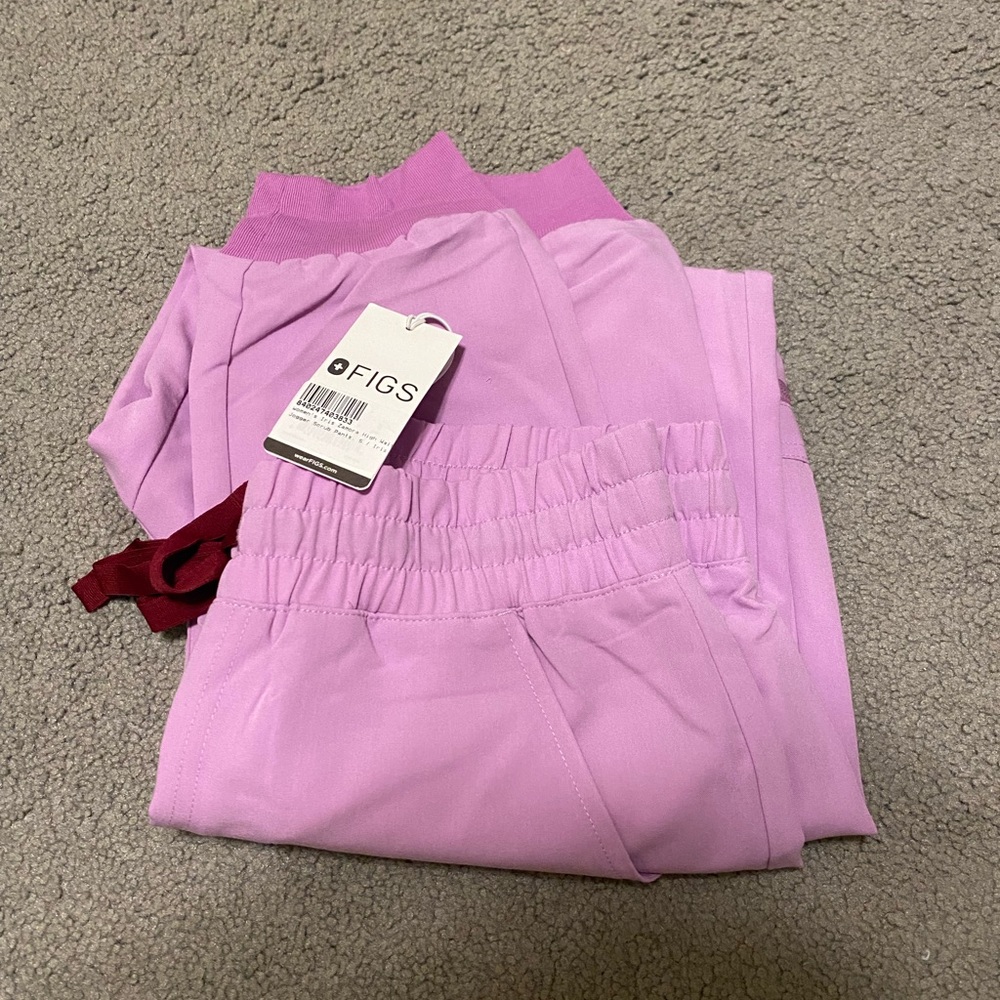 New rare color. Dusk Zamora high waisted scrubs